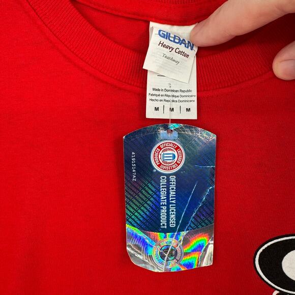 Georgia Bulldogs Bowtie Anchor Logo T-Shirt Adult Medium Red Gildan - Picture 6 of 9